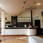 Hotel Na Ostrove 3*