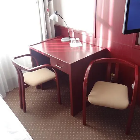 Na Ostrove Hotel