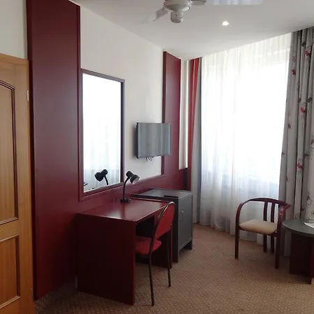 Na Ostrove 3*
