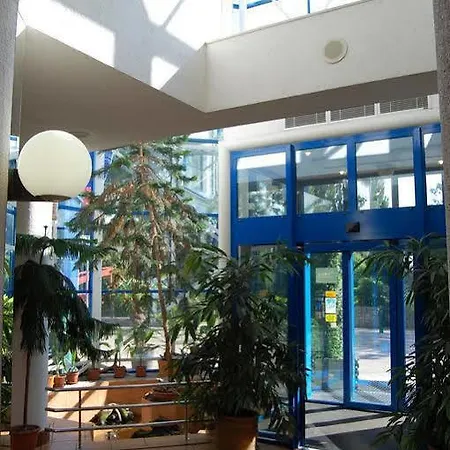Hotel Na Ostrove