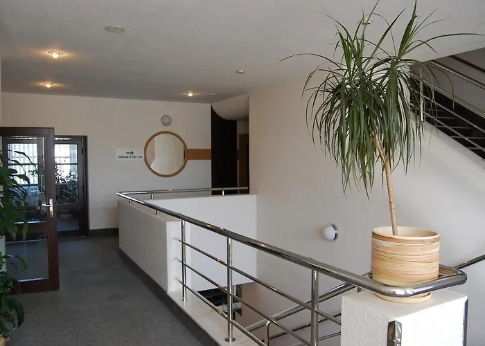 Hotel Na Ostrove 3*