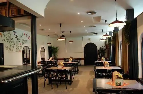 Hotel Na Ostrove 3*