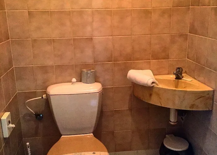 Hotel Na Ostrove 3*